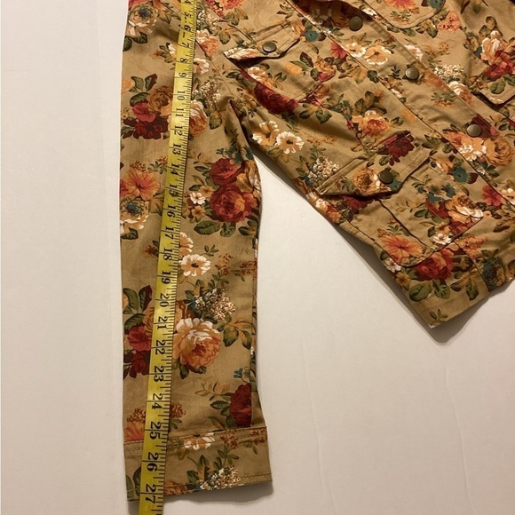 Passport’s Floral Print Jacket Size Medium - Picture 6 of 10